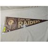 Image 1 : OAKLAND RAIDERS PENNANT