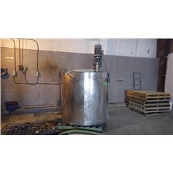 Stainless steel insulated mixing tub with agitator