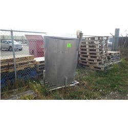 Stainless mixing tub - south fence