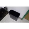 Image 6 : Contents on shelving unit, unit included