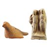 Image 1 : Lote de dos piezas (siglos IV-III a.C.). Terracota. Representa paloma y pareja de hombre y mujer. Al