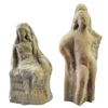 Image 1 : Lote de dos piezas (siglos IV-III a.C.). Terracota. Representa mujer sentada y mujer de pie desnuda.