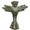 Image 1 : Trapezophoros de un recipiente en forma de grifo. Siglos I a.C.-II d.C. Bronce. El grifo esta repres