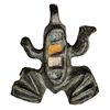 Image 1 : Amuleto colgante. Siglos II-IV d.C. Bronce con incrustaciones de pasta vítrea. Longitud 2,0 cm.