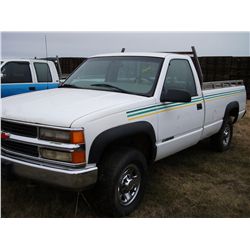 2001 Chev 2500 Truck