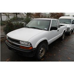 2003 CHEVROLET S10 VIN 1GCDT19X738143886