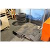 Image 1 : SET OF 4 SNOW TIRES AND RUBBER MATS