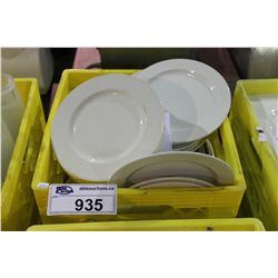 LOT OF ROUND SMALL PLATES