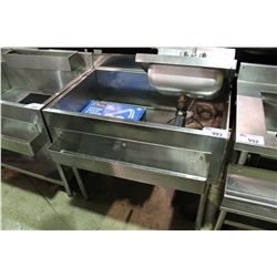 STAINLESS STEEL BAR SINK