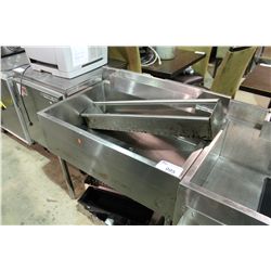 STAINLESS STEEL BAR SINK WITH INSERTS