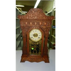 Antique Oak American wall / mantle clock,