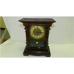 Antique Oak American mantle clock