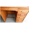 Image 4 : American oak single bank antique "S" roll desk. SSR
