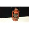 Image 3 : Deitz Lantern (8.5" high)