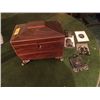 Image 1 : Rosewood Tea Caddy