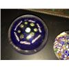 Image 3 : 3 Vintage Paper Weights