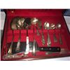 Image 8 : China, Flatware, and Linens Lot