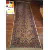 Image 2 : 9 Vintage Rugs