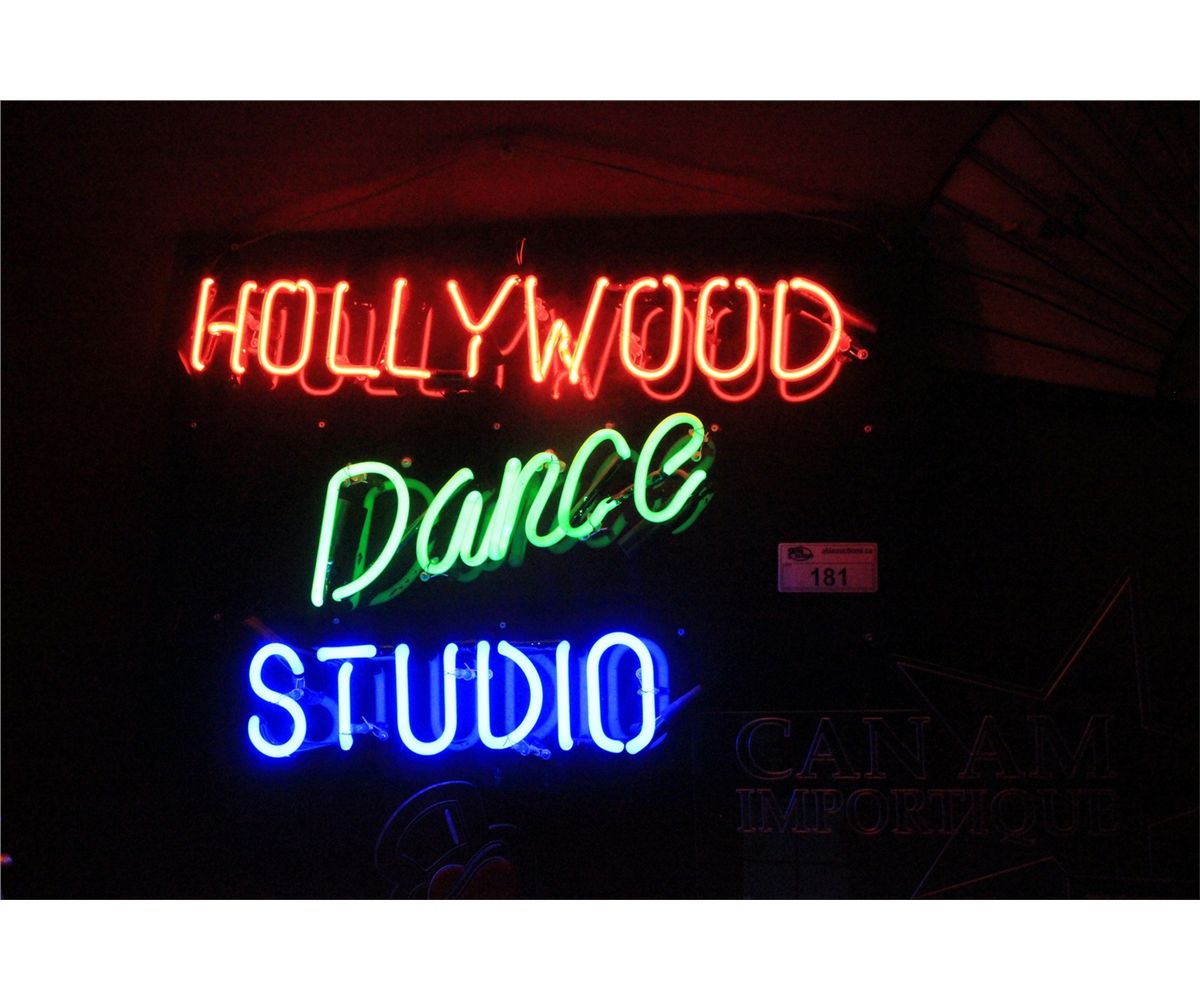 LIGHT UP NEON