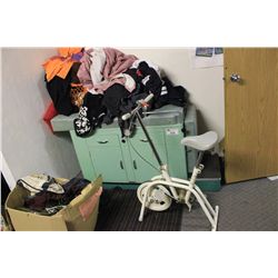 GREEN METAL EXAMINATION BENCH & EXERCISE BIKE