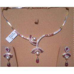 Necklace And Earring Set Diamond: 2.23 Ctw, Ruby 18.62 Ctw, Pearl 8.33 Ctw And 18kt Gold 28.150 Gram