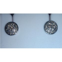 2.64g Earring Made of 14Kt Gold ,0.46 Ct Diamond