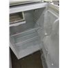 Image 2 : Frigidaire White Mini Ref. 35deg