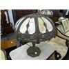 Image 1 : Tiffany Style Stained Glass Table Lamp