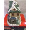 Image 10 : Village Square Collectible