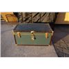 Image 3 : Green Storage Trunk