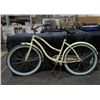 Image 2 : Yellow Huffy Cranbrook Cruiser Bicycle
