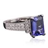 Image 2 : 18KT White Gold 2.88ct Tanzanite and Diamond Ring