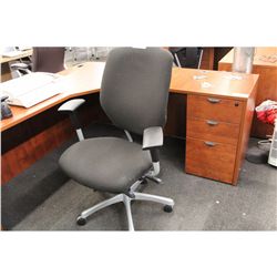 HON BLACK MULTI LEVER TASK CHAIR
