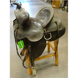 Hamley Form Fitter saddle, 12 , Diamond T marked, basket stamped