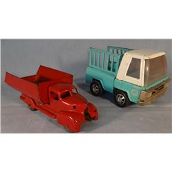 Buddy L zoo truck & small unmarked dump truck
