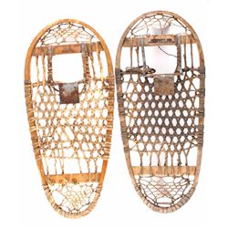 US 1945 Bear Paw Rawhide Snowshoes The lot feature