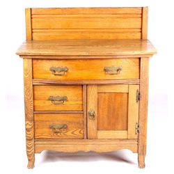 Antique Oak Wash Stand This is a smaller sized sol