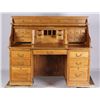 Image 1 : Solid Oak Roll Top Desk This is a well crafted rol