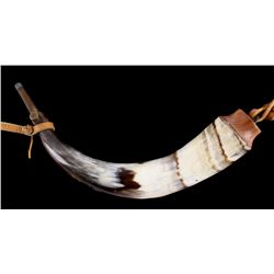 Vintage Powder Horn The lot shows a vintage powder