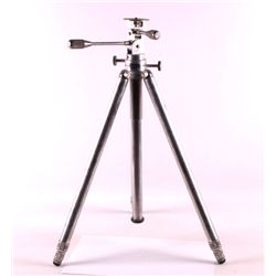 Aluminum "Tiltall" Professional Tripod This lot fe