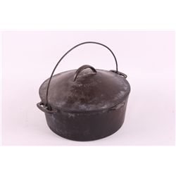 Wagner Ware Cast Iron Dutch Oven This is a Wagner