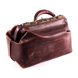 Antique Leather Doctor's Bag This is an antique le