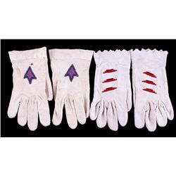 Northern Plains Child's Beaded Gauntlet Gloves The