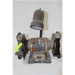 MASTERCRAFT BENCH GRINDER 6"