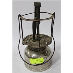 VINTAGE OIL LANTERN
