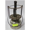 Image 1 : VINTAGE OIL LANTERN