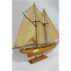 WOOD SHIP ORNAMENT