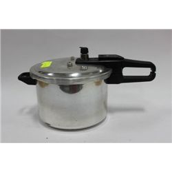 FRESCO PRESSURE COOKER & INSTRUCT BK