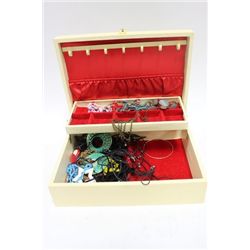 CREME COLOURED JEWELRY BOX W/CONTENTS