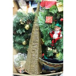 BOX MISCELLANEOUS CHRISTMAS DECORATIONS